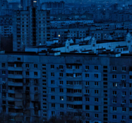 У більшості регіонів країни скасували екстрені відключення світла