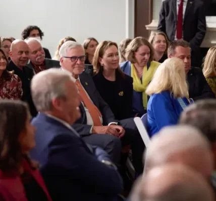 Подружжя Зеленських зустрілося з українською громадою у США