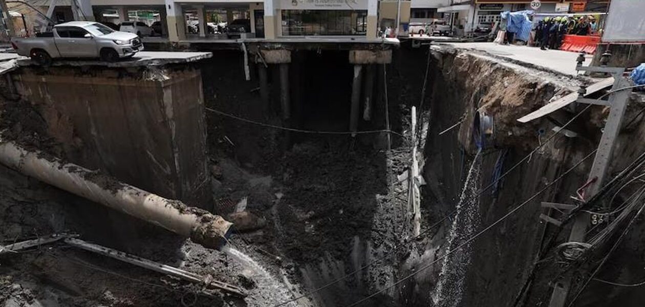 В Бангкоку коло лікарні з'явилася 50-метрова вирва