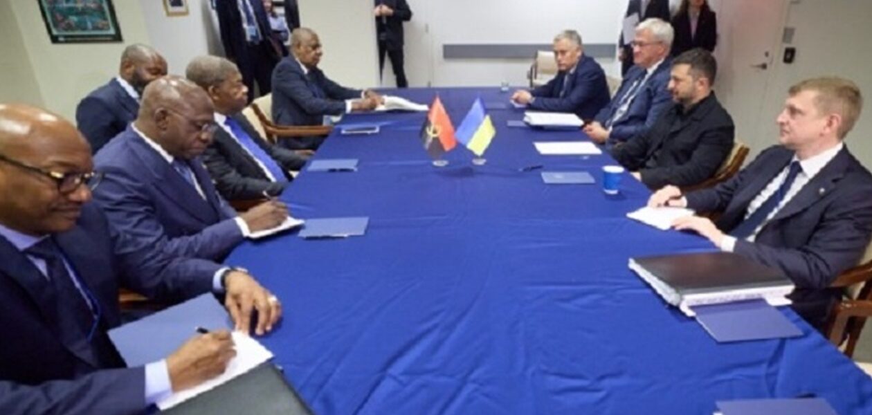 Зеленський обговорив поглиблення партнерства з президентом Анголи