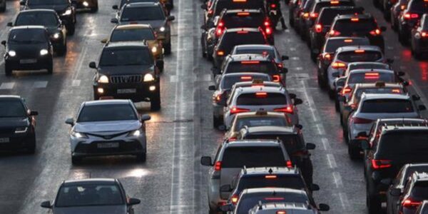 На трасі Москва-Казань фіксують кілометрові черги за бензином - ЗМІ