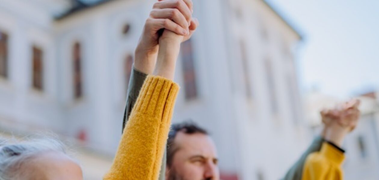 До яких країн українці ставляться найкраще: опитування