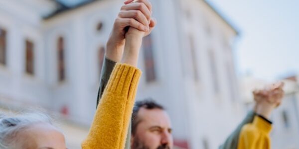 До яких країн українці ставляться найкраще: опитування