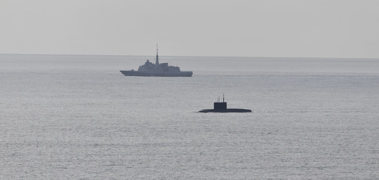 У Франції через аварію спливла російська субмарина