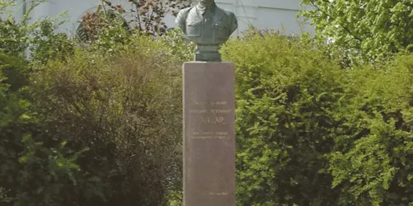 У Каневі демонтовано пам