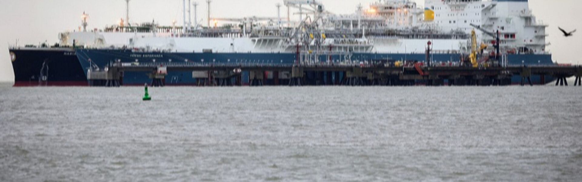 США почали запроваджувати санкції проти нафтових портів Китаю