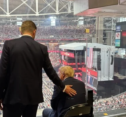 Трамп прибув на церемонію прощання з активістом Чарлі Кірком