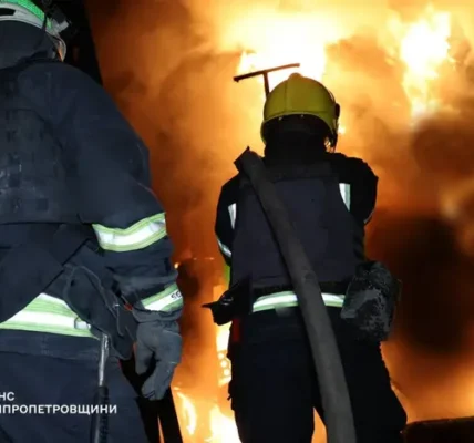 Атака на Кривий Ріг: зафіксовано понад 10 влучань, виникли пожежі