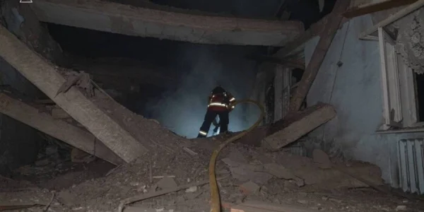 Удар по навчальному закладу в Сумах. Рятувальники показали наслідки