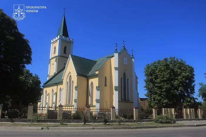 Унікальну Михайлівську церкву на Черкащині повернуто у власність держави