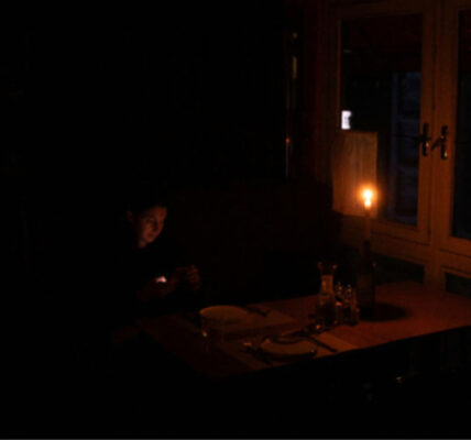 В Україні знову екстрені відключення