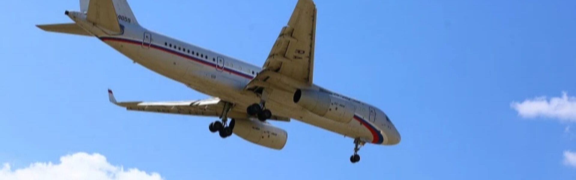 У авіакомпанії РФ зламалися всі "далекі" літаки: тисячі росіян застрягли за кордоном