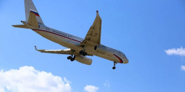 У авіакомпанії РФ зламалися всі "далекі" літаки: тисячі росіян застрягли за кордоном