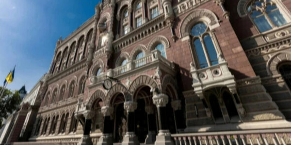 За тиждень Нацбанк продав 641 мільйон доларів