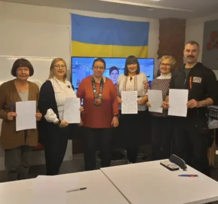 Українці за кордоном долучилися до написання радіодиктанту нацєдності (фото)