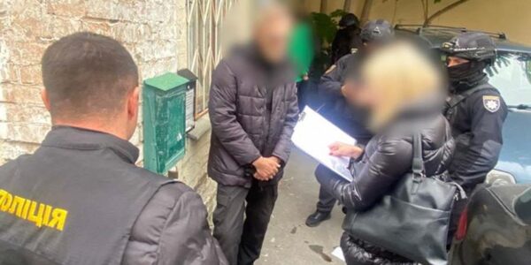 Затримано керівника громадської організації за привласнення коштів