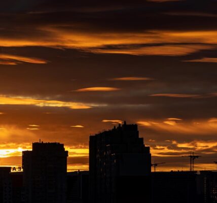 Стало відомо, як довго українці будуть без світла