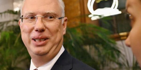 Переговорник Путіна пригрозив США через санкції