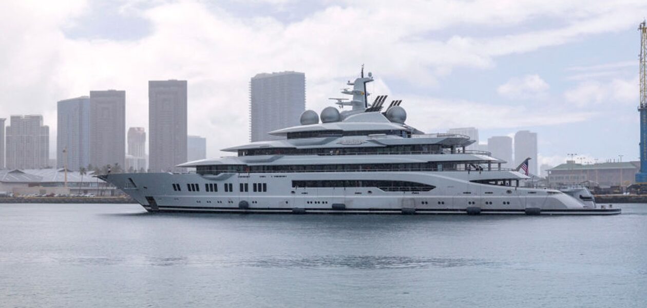 Стало відомо, хто купив яхту російського олігарха Керімова