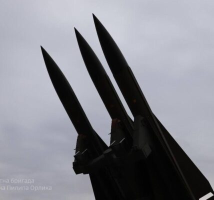 Зеленський озвучив план закриття неба над Україною