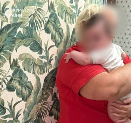 У Києві поліція завадила торгівлі дитиною: приватна клініка хотіла віддати немовля іноземцям