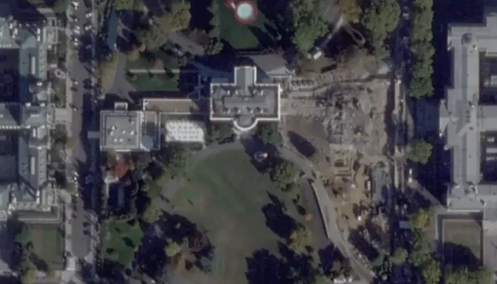 Білий дім після початку будівництва бальної зали Трампа: супутникові знімки