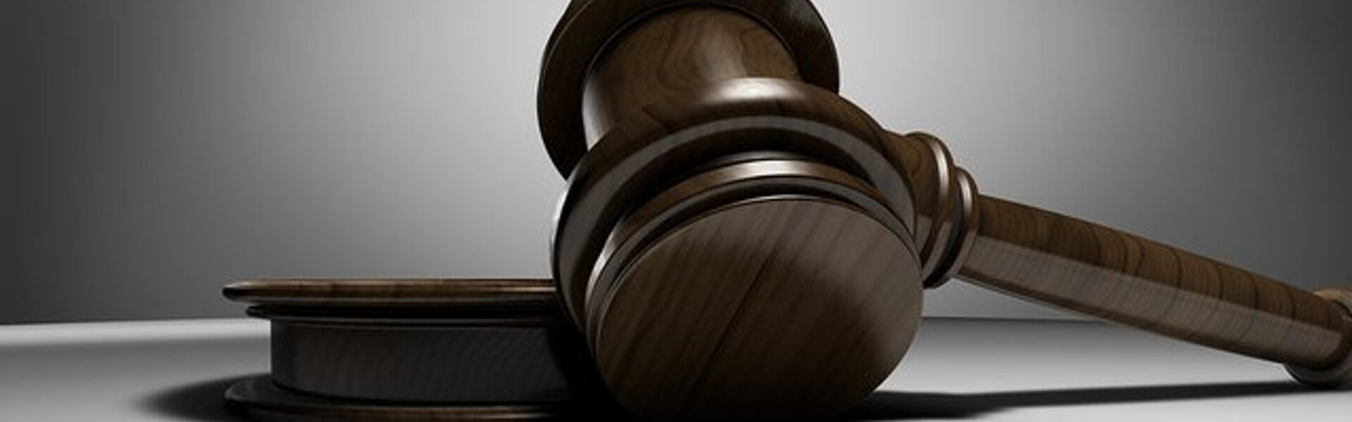 Необгрунтовані активи: у топ-посадовця поліції конфіскували квартиру у Києві