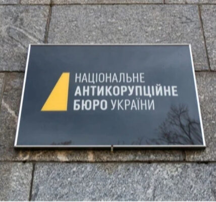 У "бек-офісі" Міндіча знайшли 527 досьє на детективів НАБУ, політиків і журналістів