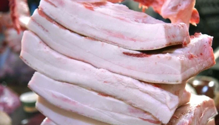 Україна різко збільшила імпорт свинини та сала у 2025 році