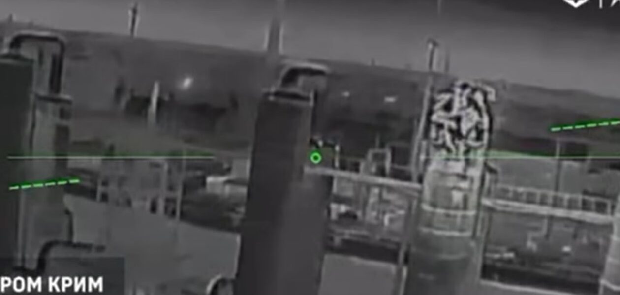 Мадяр показав ураження хімзаводу в Криму