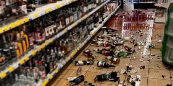 Киянин розгромив алкогольний відділ у магазині