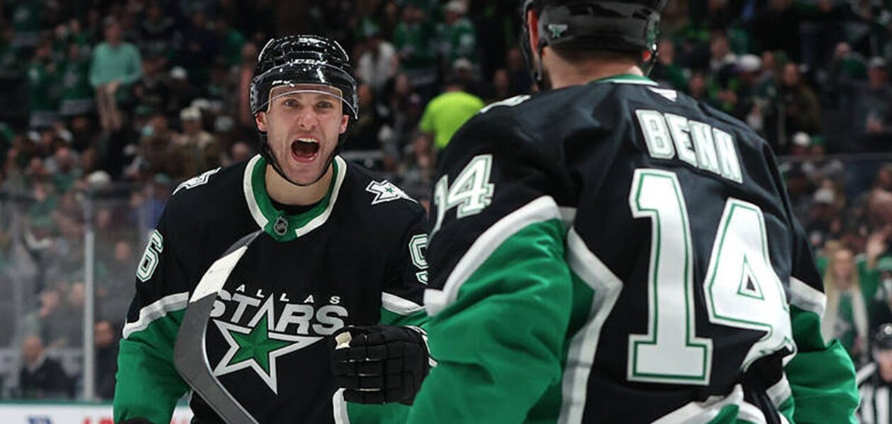 НХЛ: розгром від Далласа та перемога Чикаго