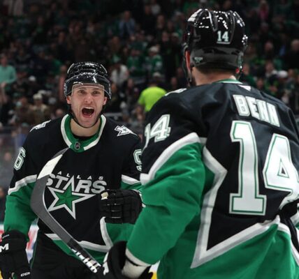 НХЛ: розгром від Далласа та перемога Чикаго