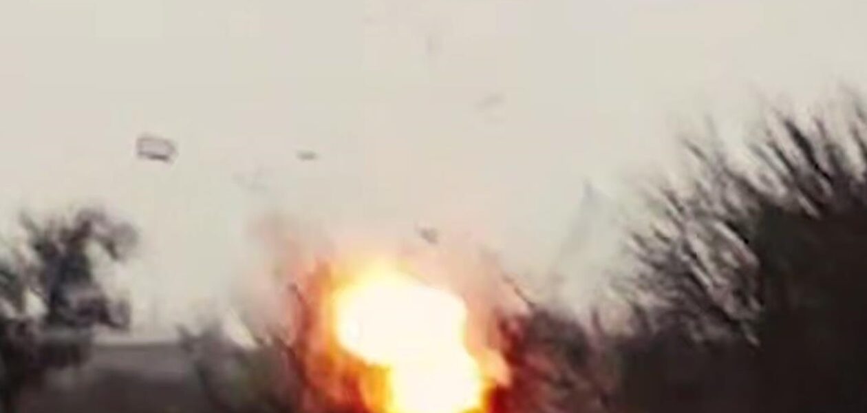 ГУР підірвало авто з окупантами на Херсонщині