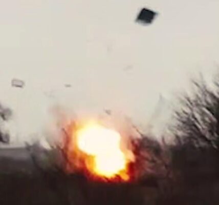 ГУР підірвало авто з окупантами на Херсонщині