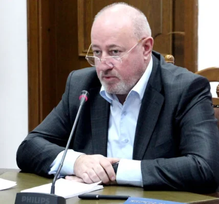 Колишній нардеп на прикладі своєї родини розказав, як важко відкрити бізнес в Україні