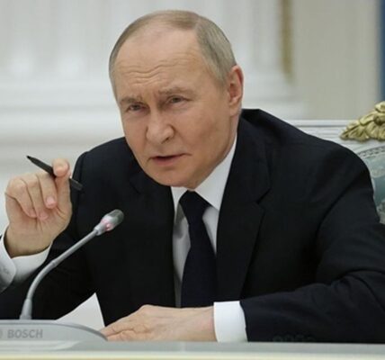 Путін отримав прохання "добити" Україну