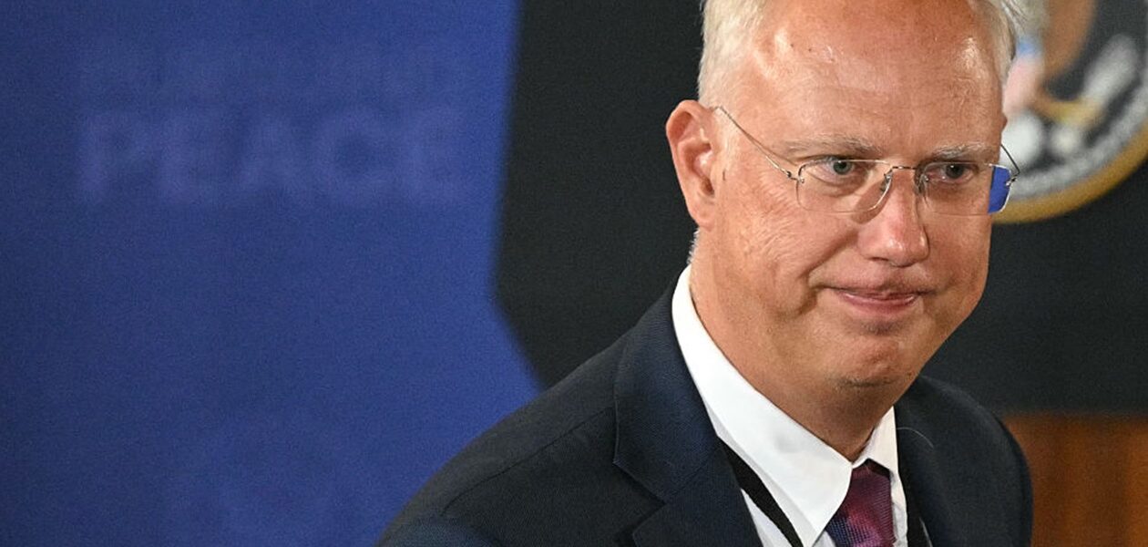 Переговори України та РФ відтермінували після візиту Дмитрієва до США