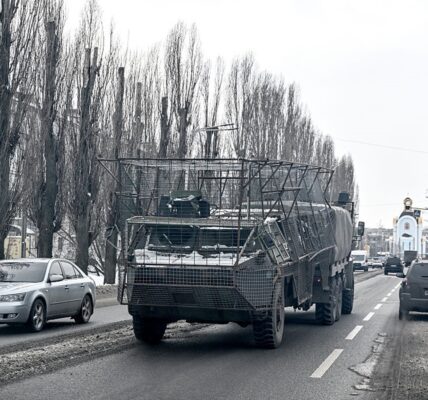 Українці визначалися щодо "передачі" Донбасу Росії