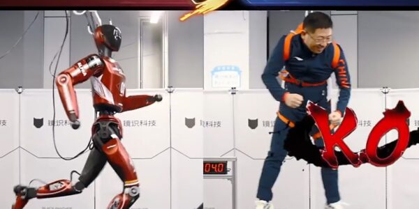 В Китаї показали найшвидшого в світі гуманоїдного робота