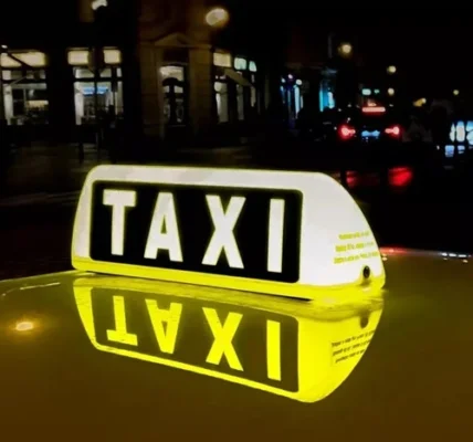 Пасажири потягів, які прибувають уночі, отримуватимуть знижку на таксі: деталі