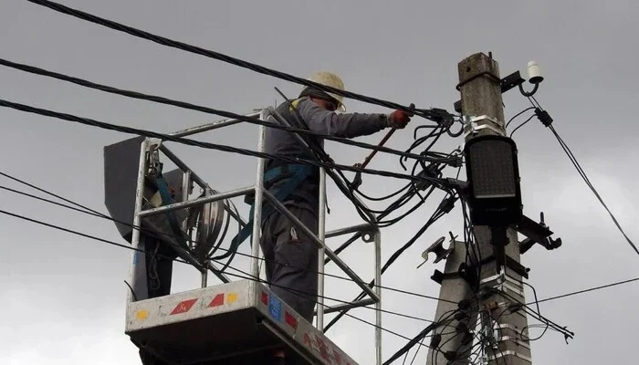 Через ворожі обстріли є знеструмлення у чотирьох областях