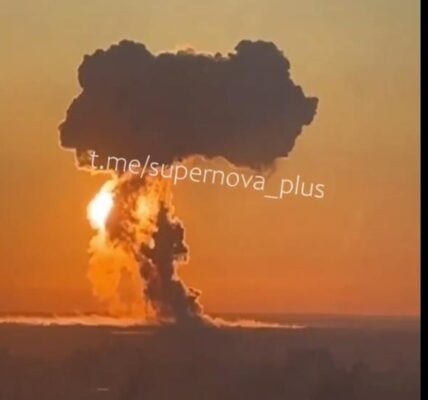 На аеродромі Енгельс потужні вибухи - соцмережі