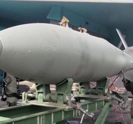 Росія підірвала важливу дамбу на Донеччині