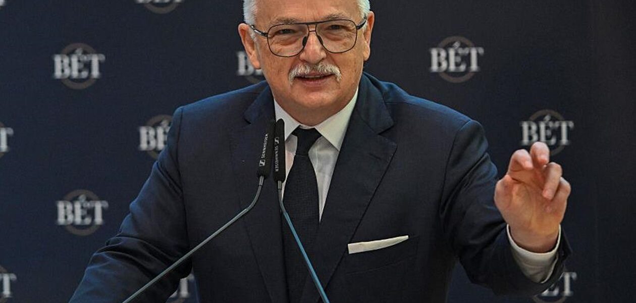 Київ передав Угорщині 35 тисяч тонн української нафти - ЗМІ