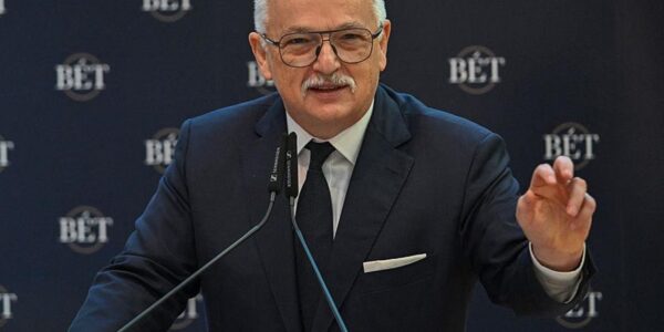 Київ передав Угорщині 35 тисяч тонн української нафти - ЗМІ