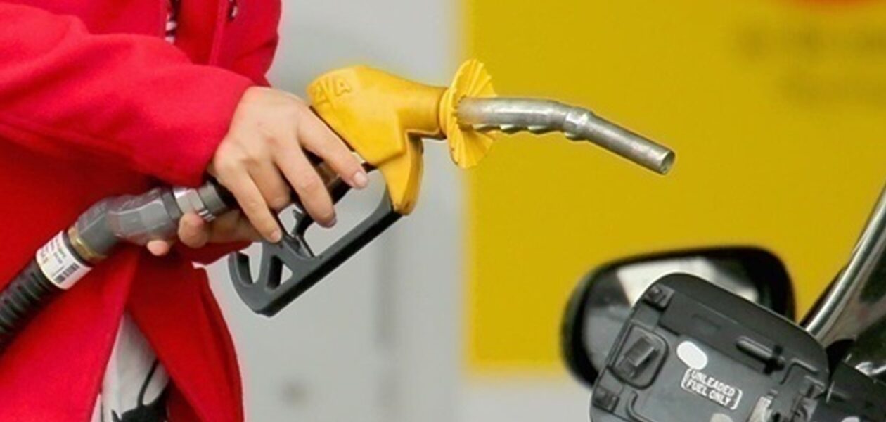 Стрибок цін на АЗС: Гетманцев емоційно звернувся до продавців пального