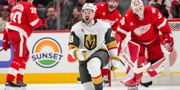 НХЛ: переможний вечір для Вегаса і Кароліни