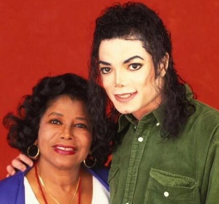 Мати Майкла Джексона вперше за довгий час вийшла на публіку