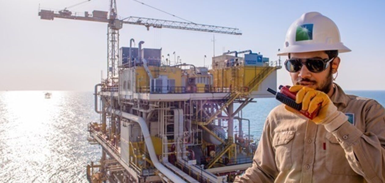 Саудівська Аравія переспрямовує експорт нафти - ЗМІ